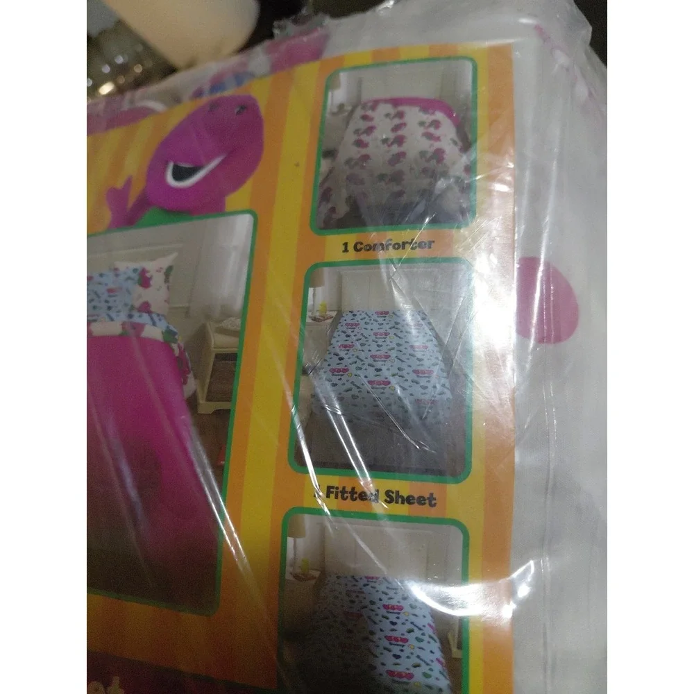 Barney & Friends Bedding 7 Piece Reversible Comforter, Sheet Set w/Sham, Full Sz